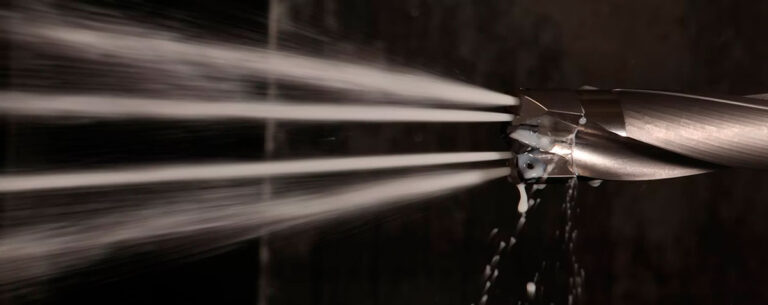 Guía de mecanizado: Puntas de fluido de corte para operaciones de taladrado