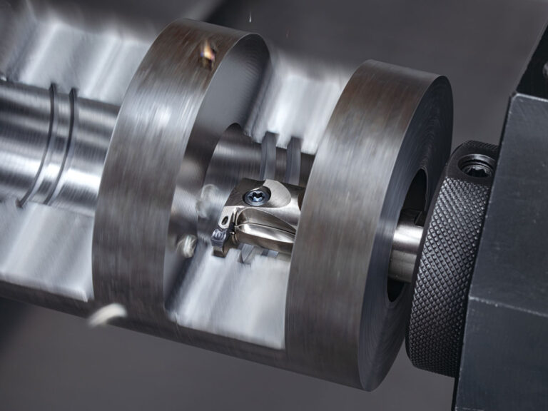 Precisión en el mecanizado de ranuras: conocimientos para el ranurado de diámetro exterior y el procesamiento de avance horizontal